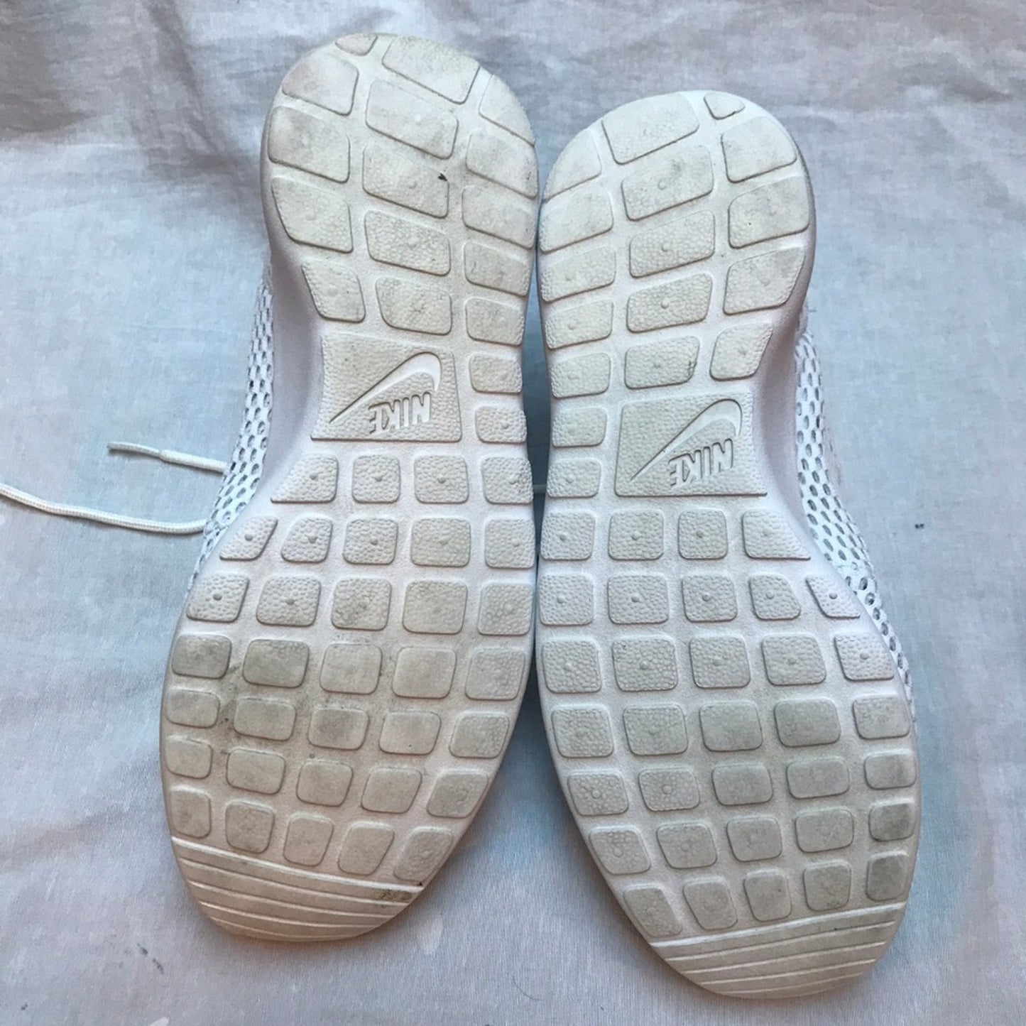 NIke Sneakers White Size 7