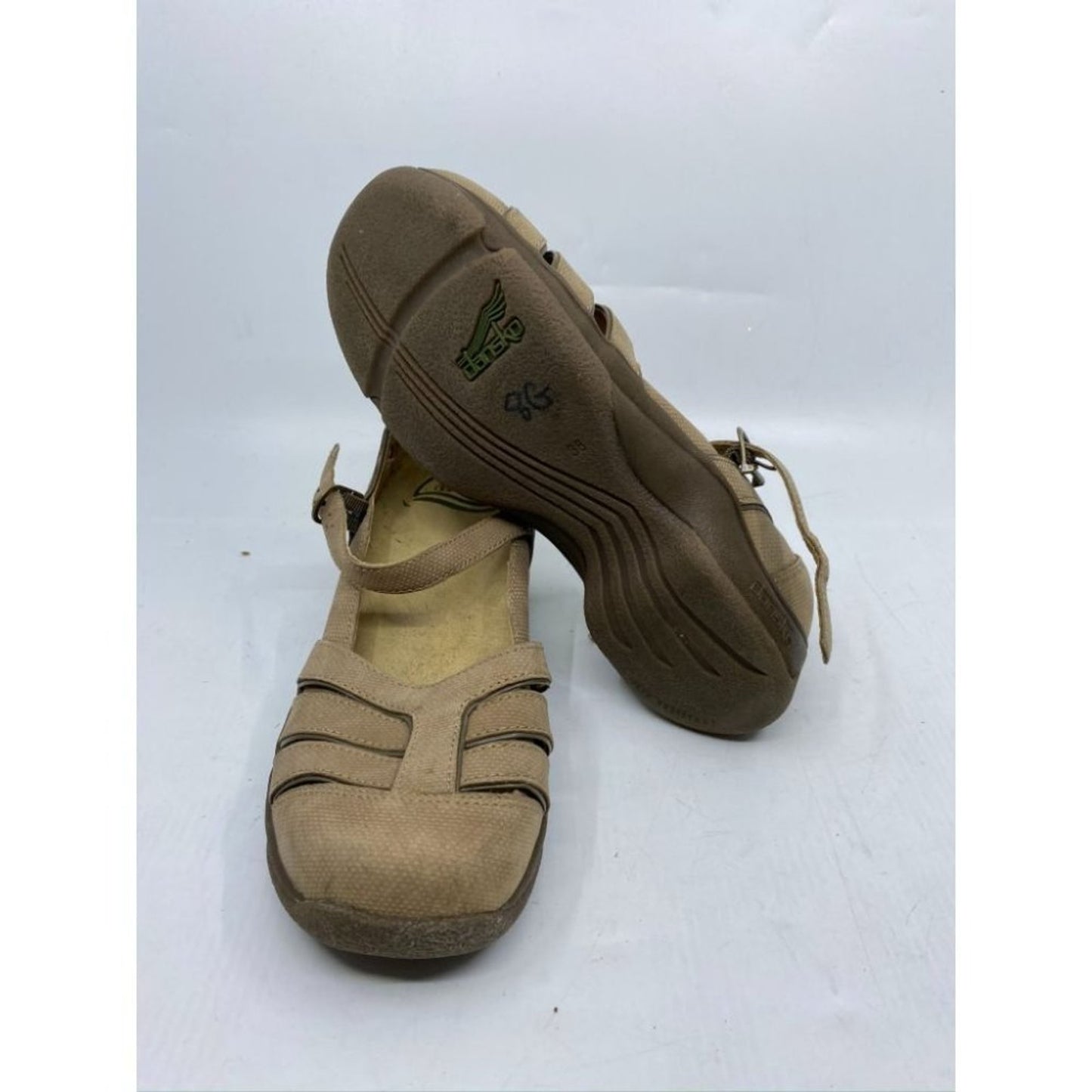 Dansko Tan Unisex Mules/Clogs Size 38/8