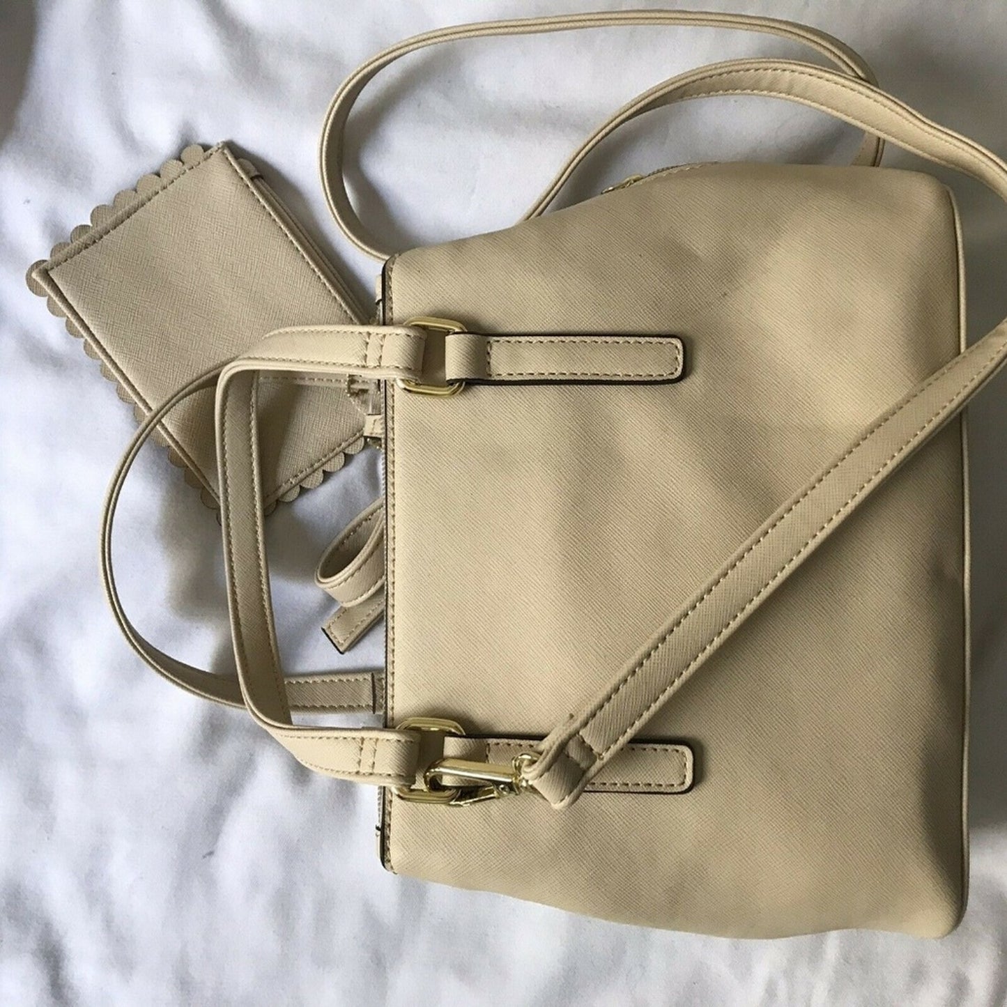 NWOT!! LIZ CLAIBORNE Saffiano Tote