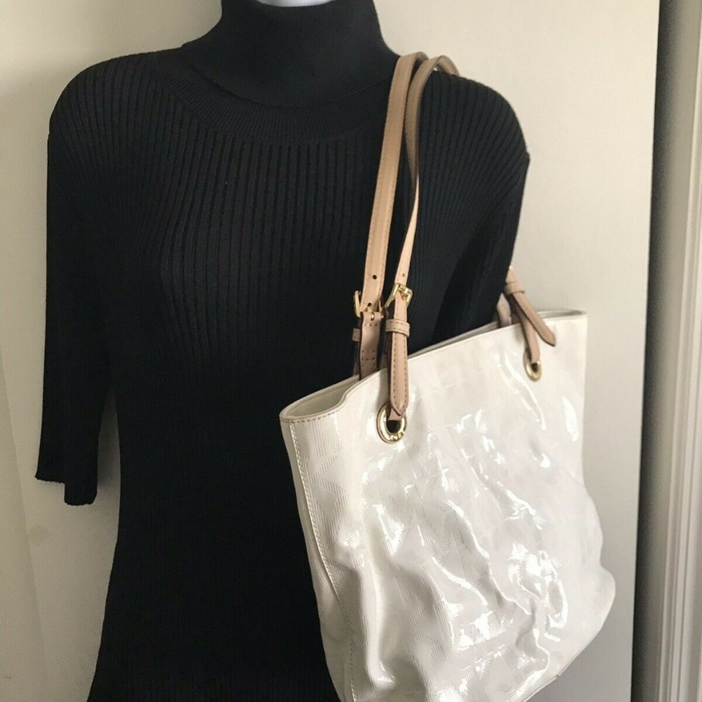 MICHAEL KORS White Patent Leather Tote Bag
