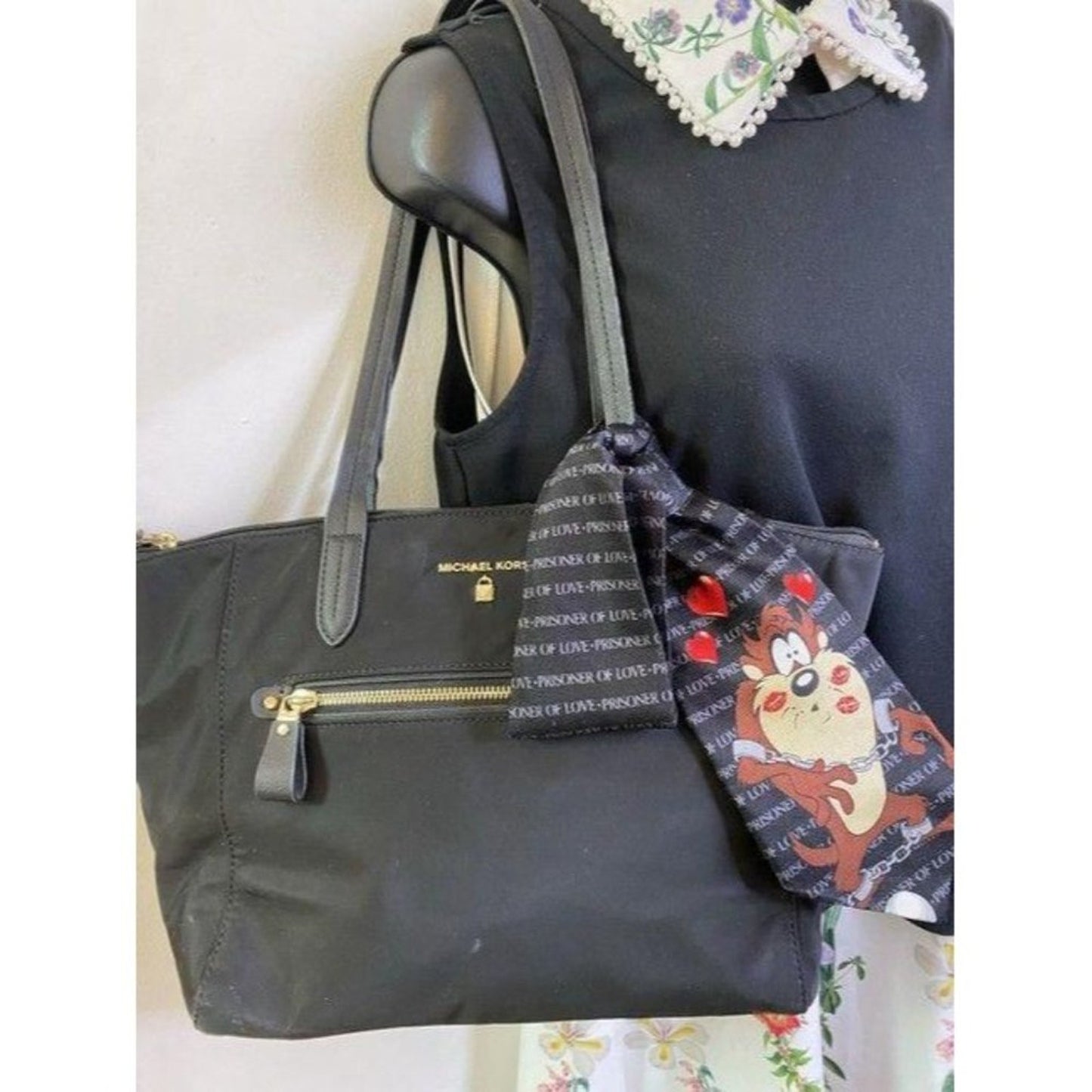 michael kors w large w looney tunes tie sash black