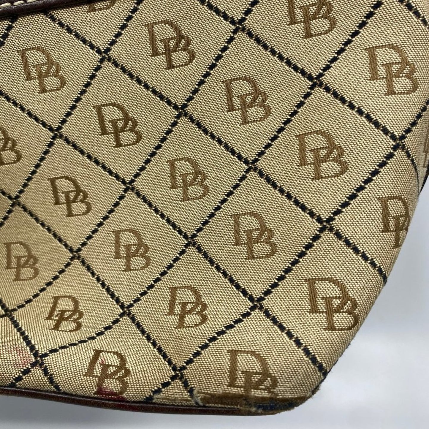 DOONEY & BOURKE Medium Brown Shoulder Bag