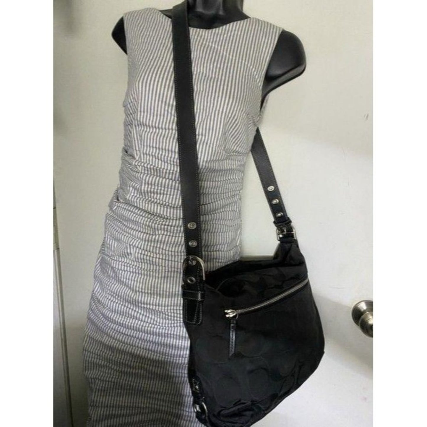 Coach Medium Tote Msrp Black Gray Jacquard Fabric