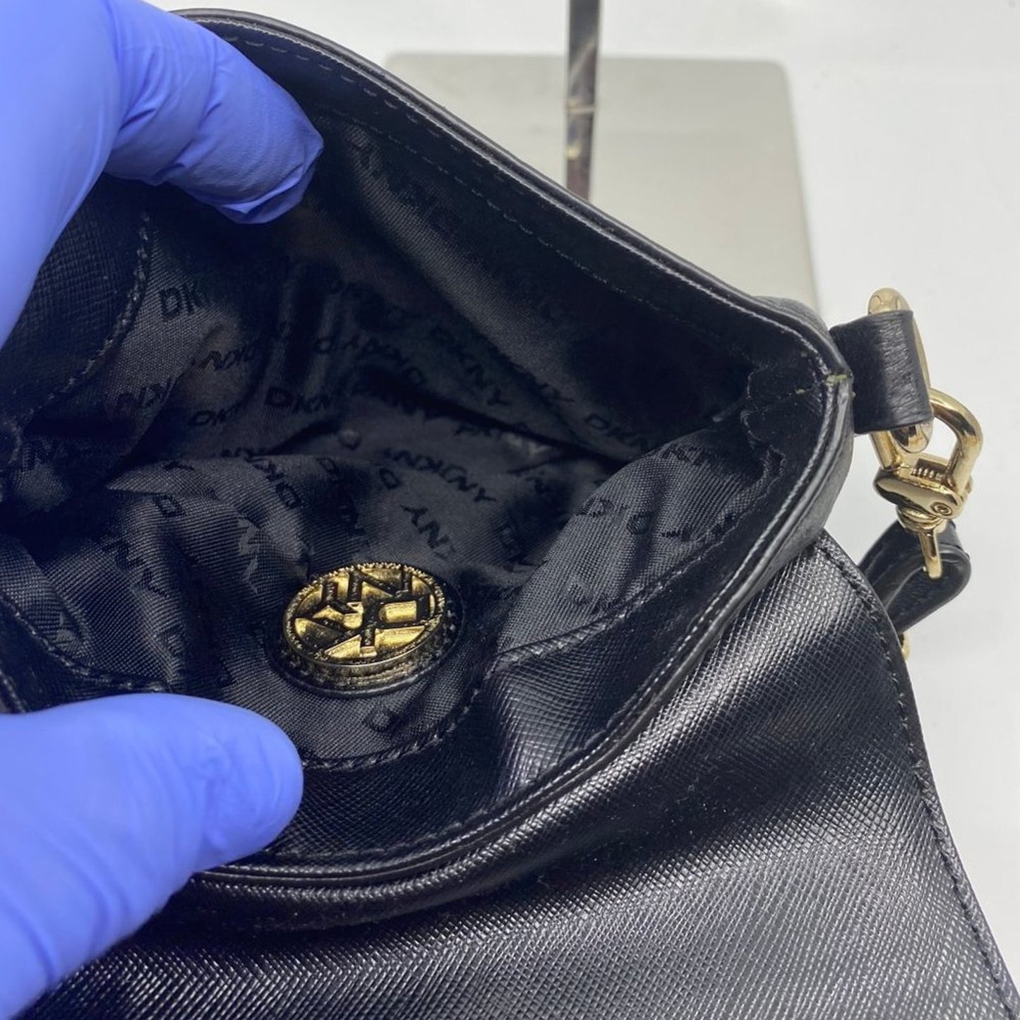 DKNY Tan Black Leather Perfect Size Wristlet