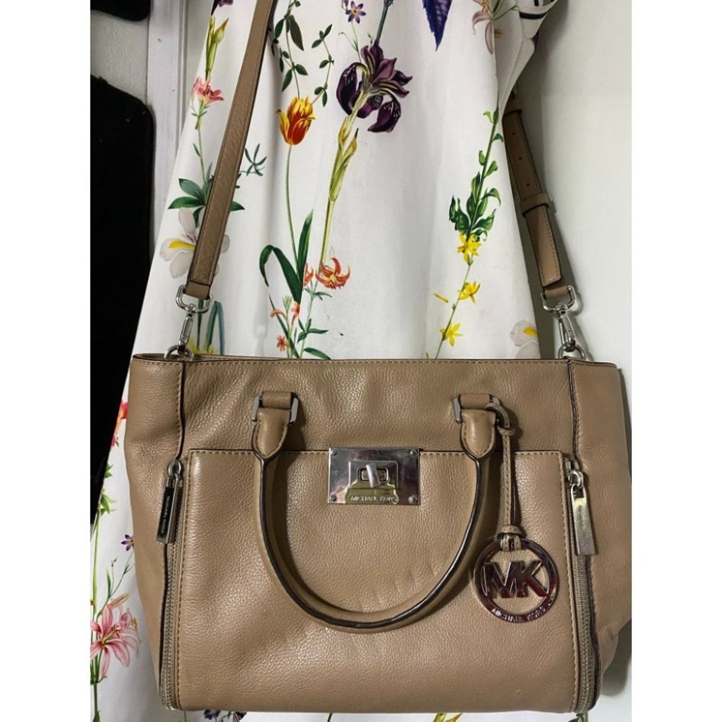 Michael Kors Lamb Leather Tan Shoulder Bag LG/MD