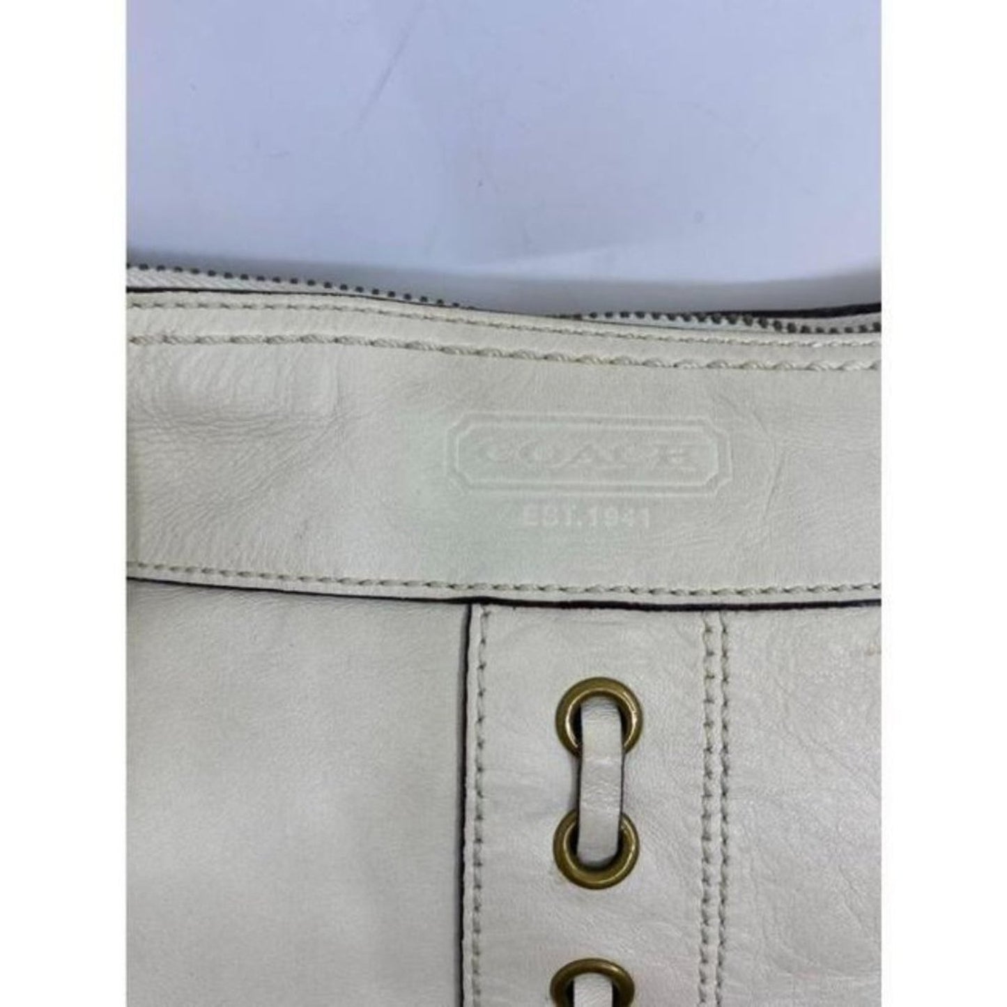 coach medium w adjustable strap white leather cros