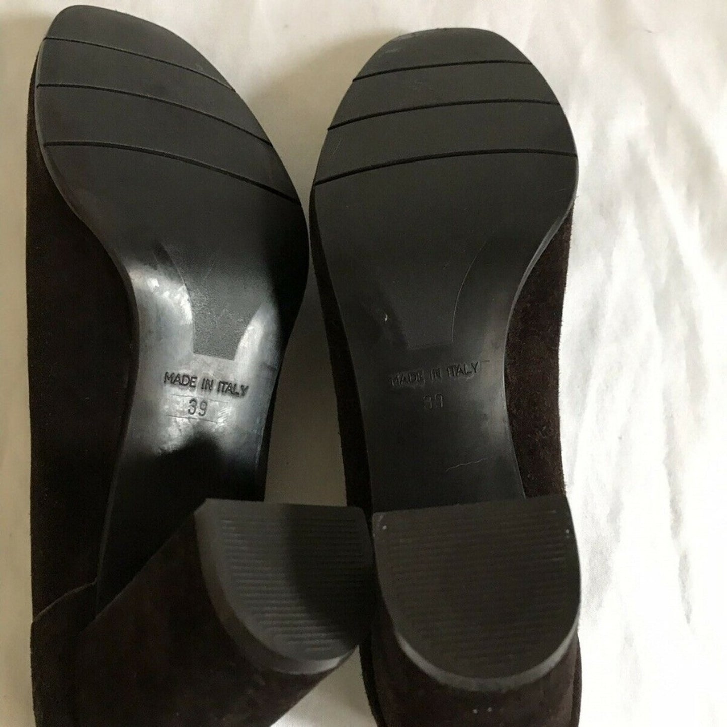 ANDREA CARRANO Brown Suede Mid Heel Pump 9