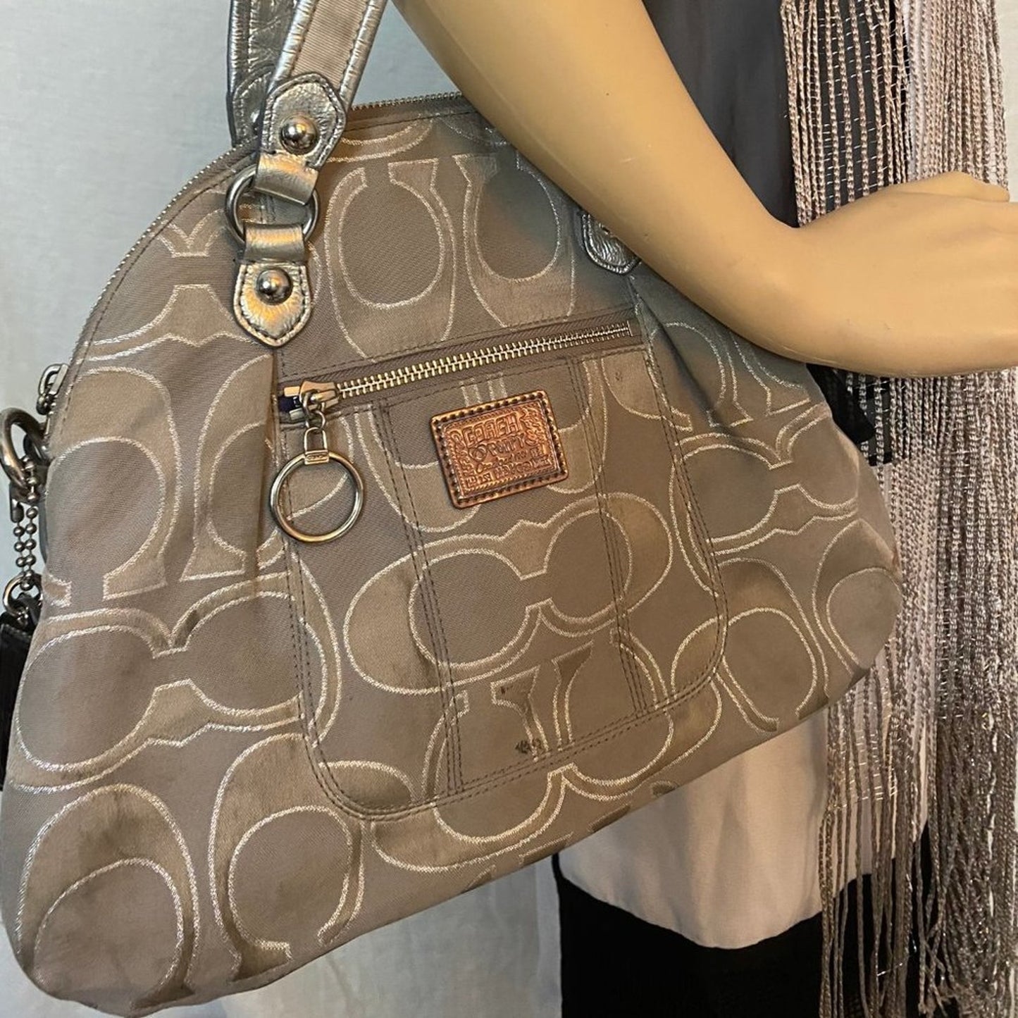 COACH M Size Tan Signatur Jacquard Fabric Handbag