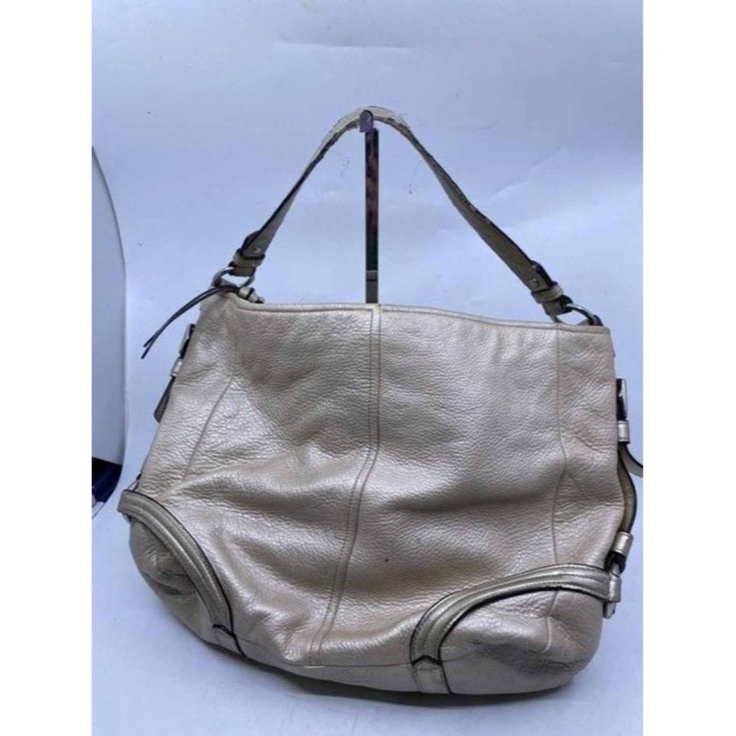 Coach Classic Off White Leather Shoulder Bag