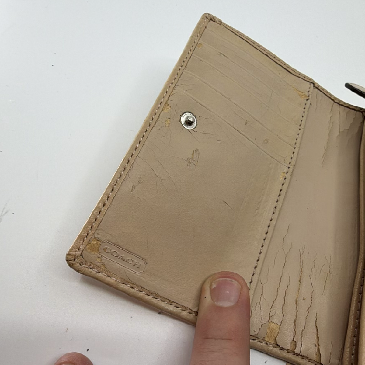 Coach Signature C Trifold Beige Canvas Wallet