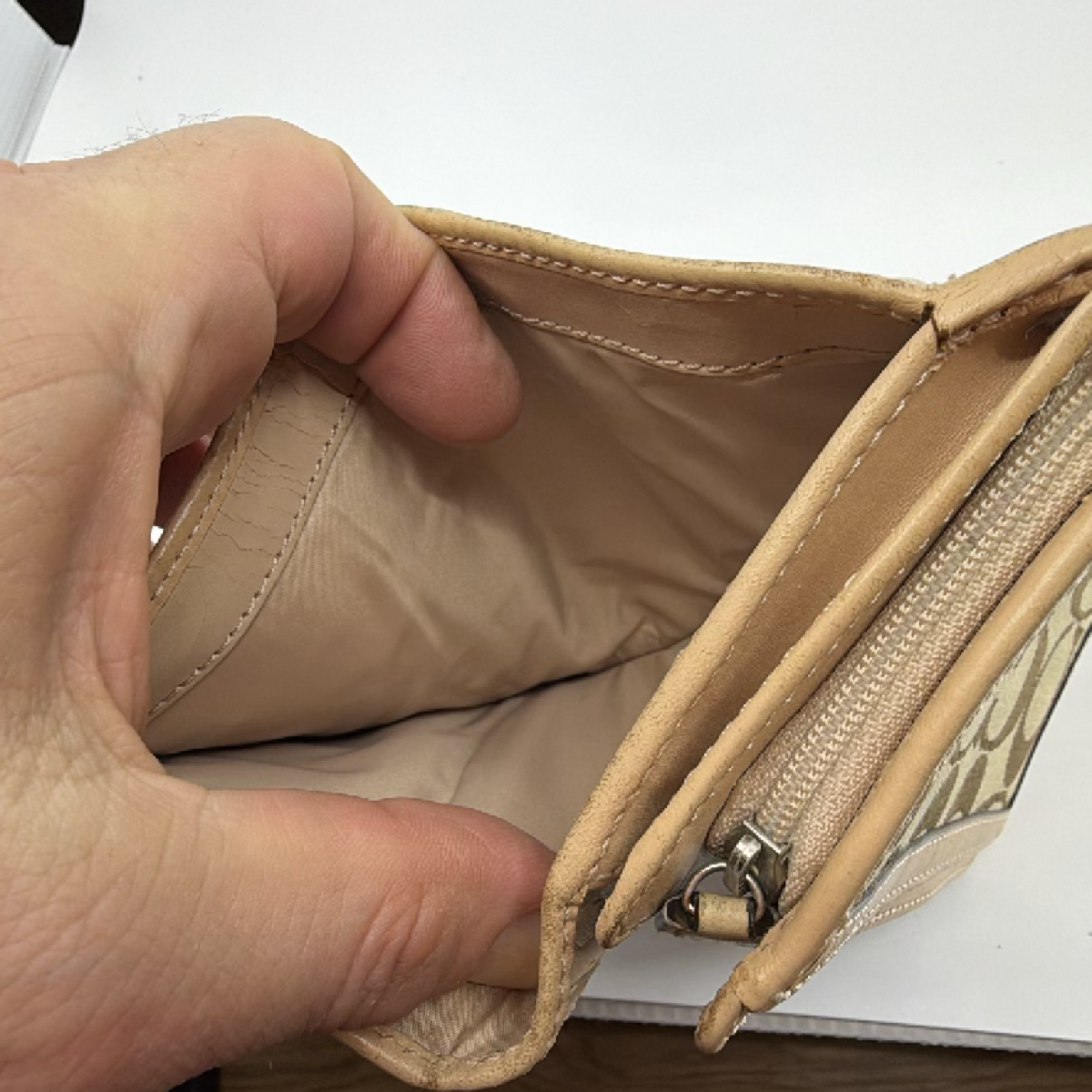 Coach Signature C Trifold Beige Canvas Wallet