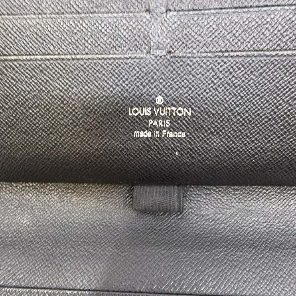 Louis Vuitton Zippy Wallet Black Epi Leather Wallet