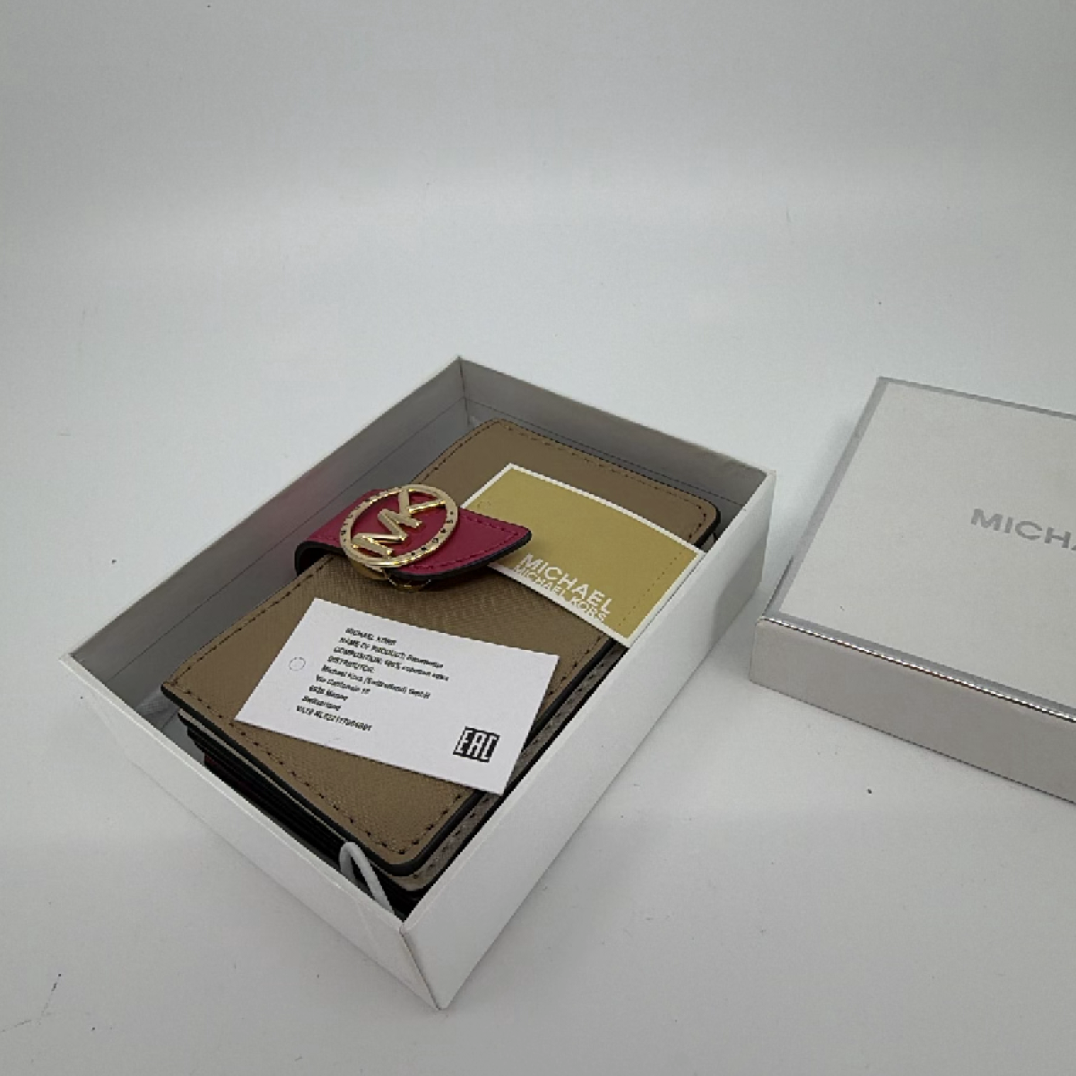 Michael Kors Greenwich XS Accordion Card Case Brown Leather
