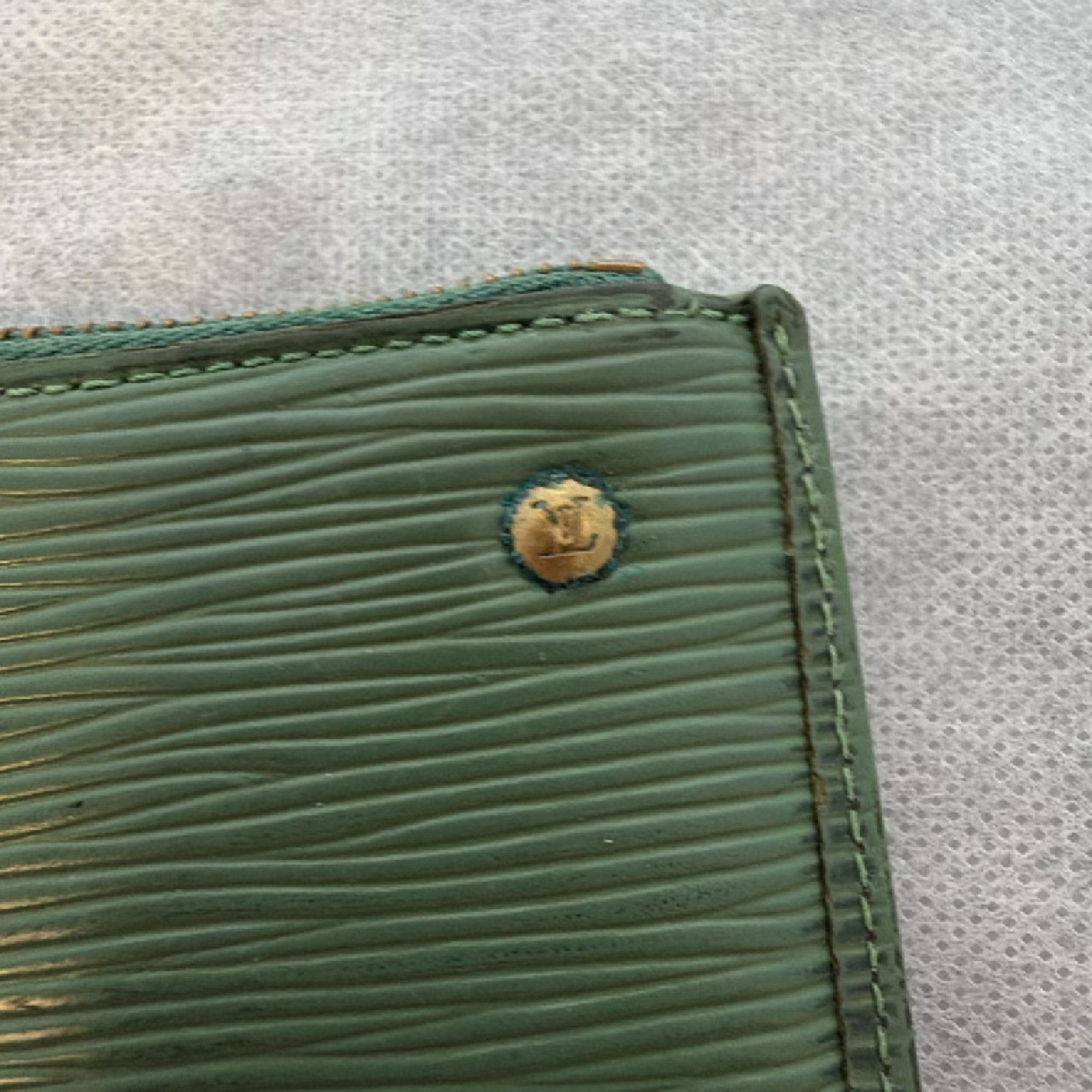 Louis Vuitton Pochette Clés Green Epi Leather Key Pouch