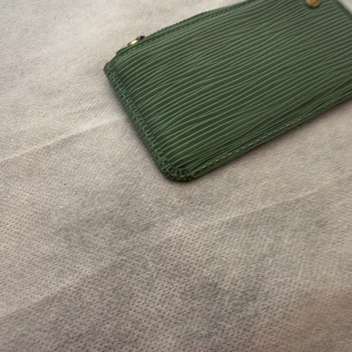 Louis Vuitton Pochette Clés Green Epi Leather Key Pouch