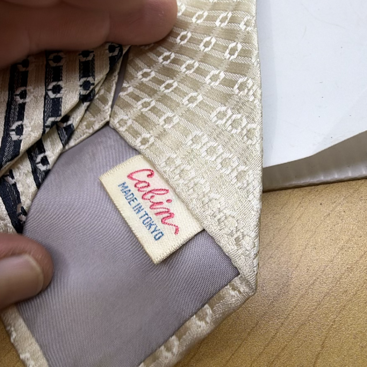 Pépin Cabin Beige Silk Striped Geometric Tie