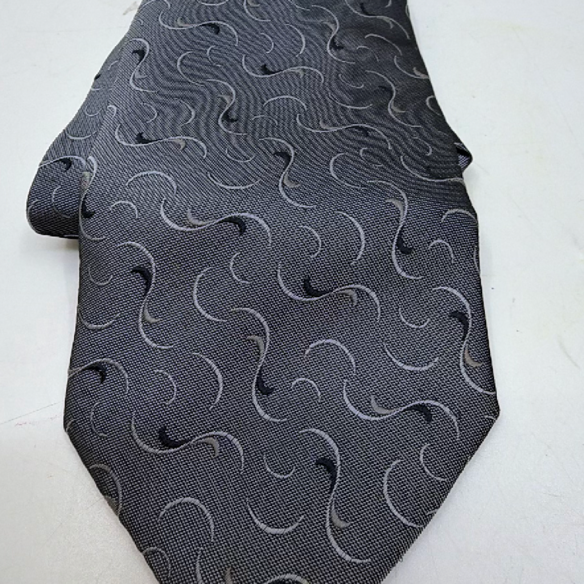 Renoma Abstract Swirl Pattern Gray Silk Necktie