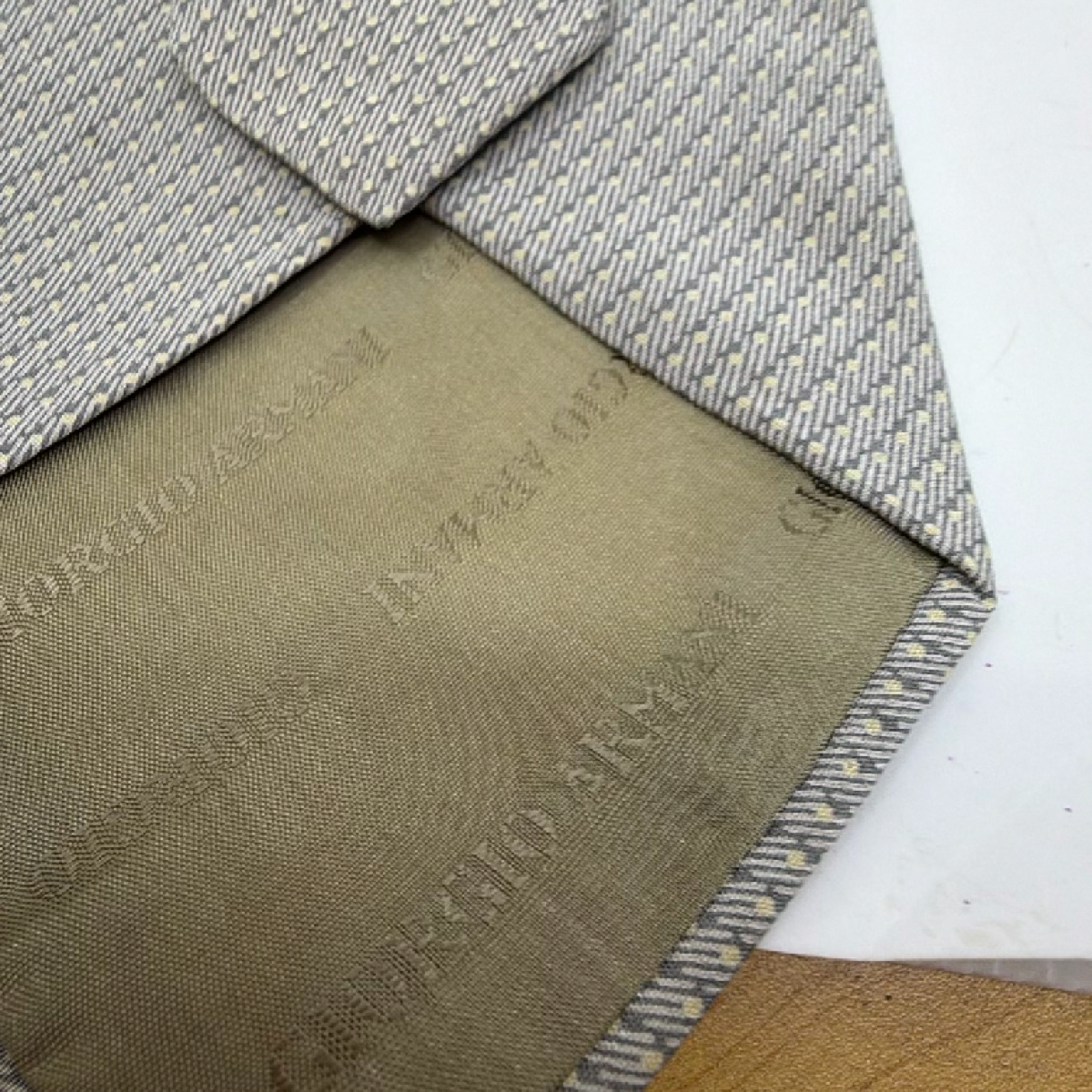 Giorgio Armani Patterned Grey Silk Tie