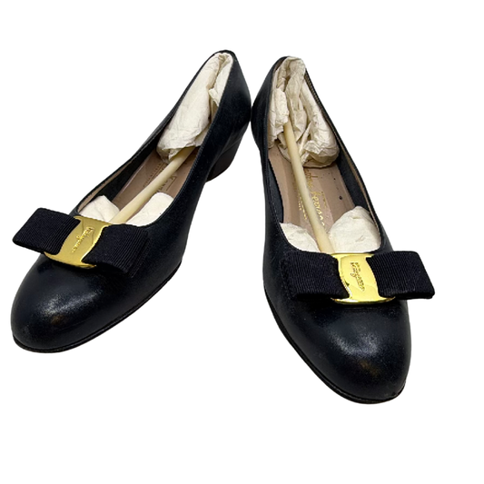 Salvatore Ferragamo Vara Black Leather Pump
