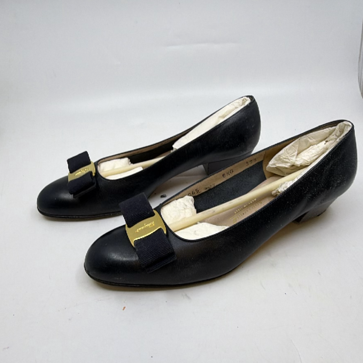 Salvatore Ferragamo Vara Black Leather Pump