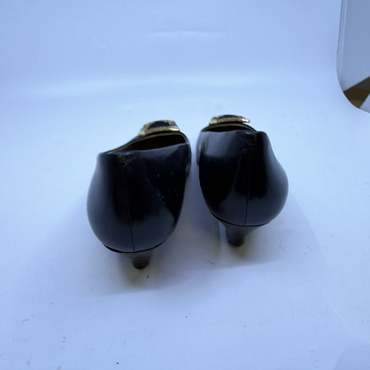 Yves Saint Laurent Buckle Kitten Heel Black Leather 36 Pump