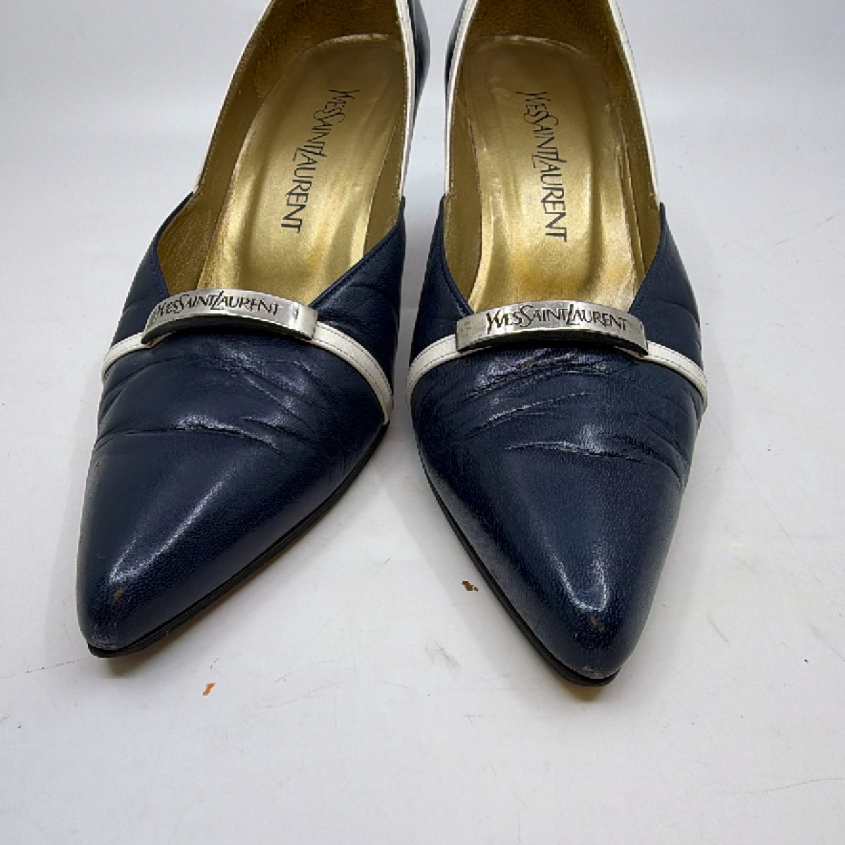 Yves Saint Laurent Pointed Toe Blue Leather Pump