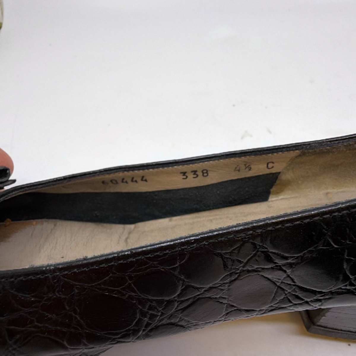 Salvatore Ferragamo Vara Black Croc-Embossed Leather 4.5C Pump