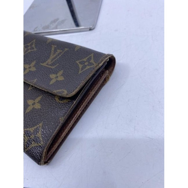Louis Vuitton Brown Sarah Large Canvas Travel Wallet