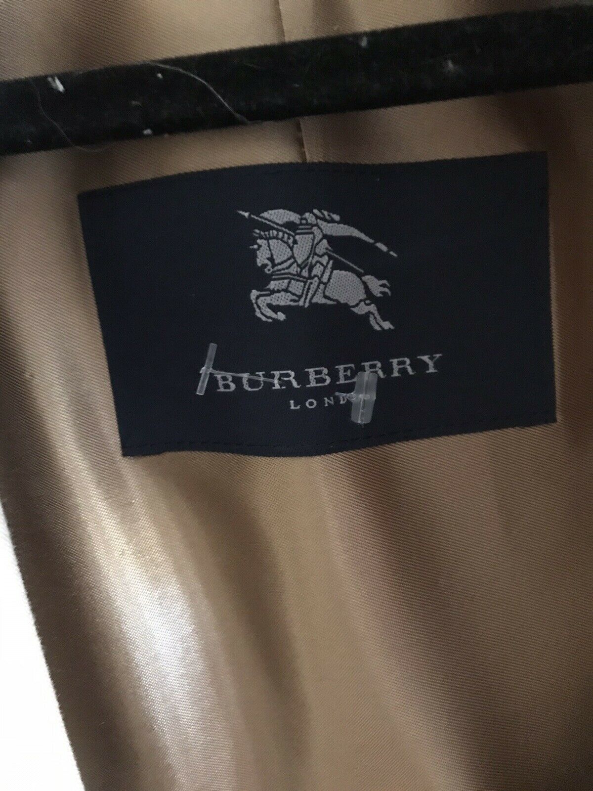 BURBERRY Men’s Khaki Trench Coat Excellent! XL