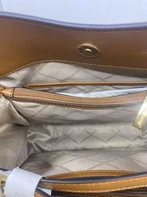 Michael Kors Newbury Medium Chain Vanilla Acorn Pebbled Leather Shoulder Bag