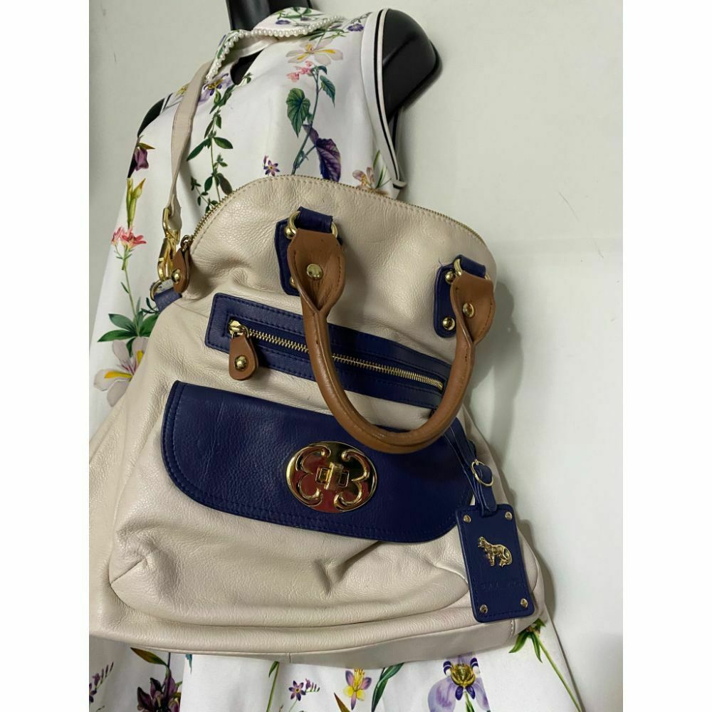 Emma Fox Cream Leather Shoulder Bag
