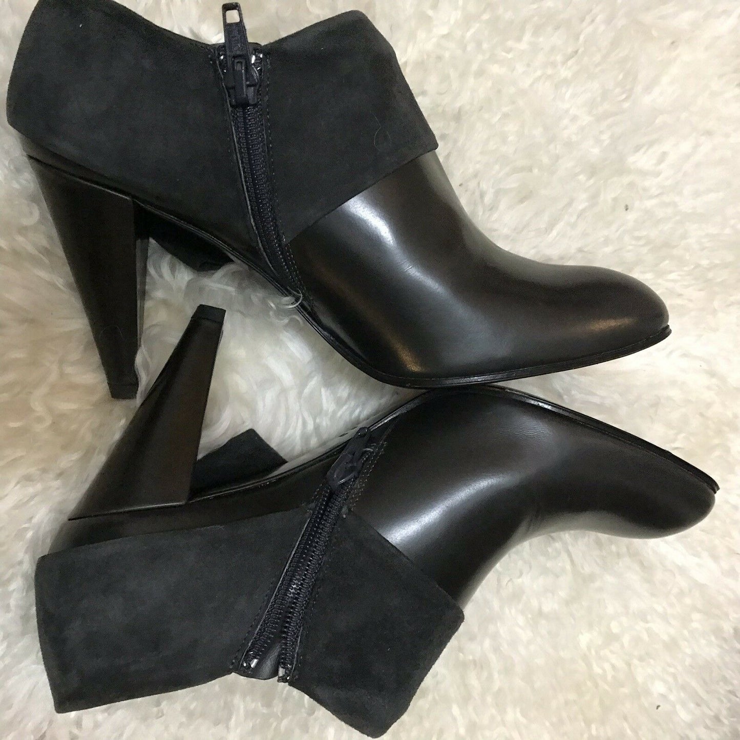 NANETTE LEPORE Black leather Booties Size 6