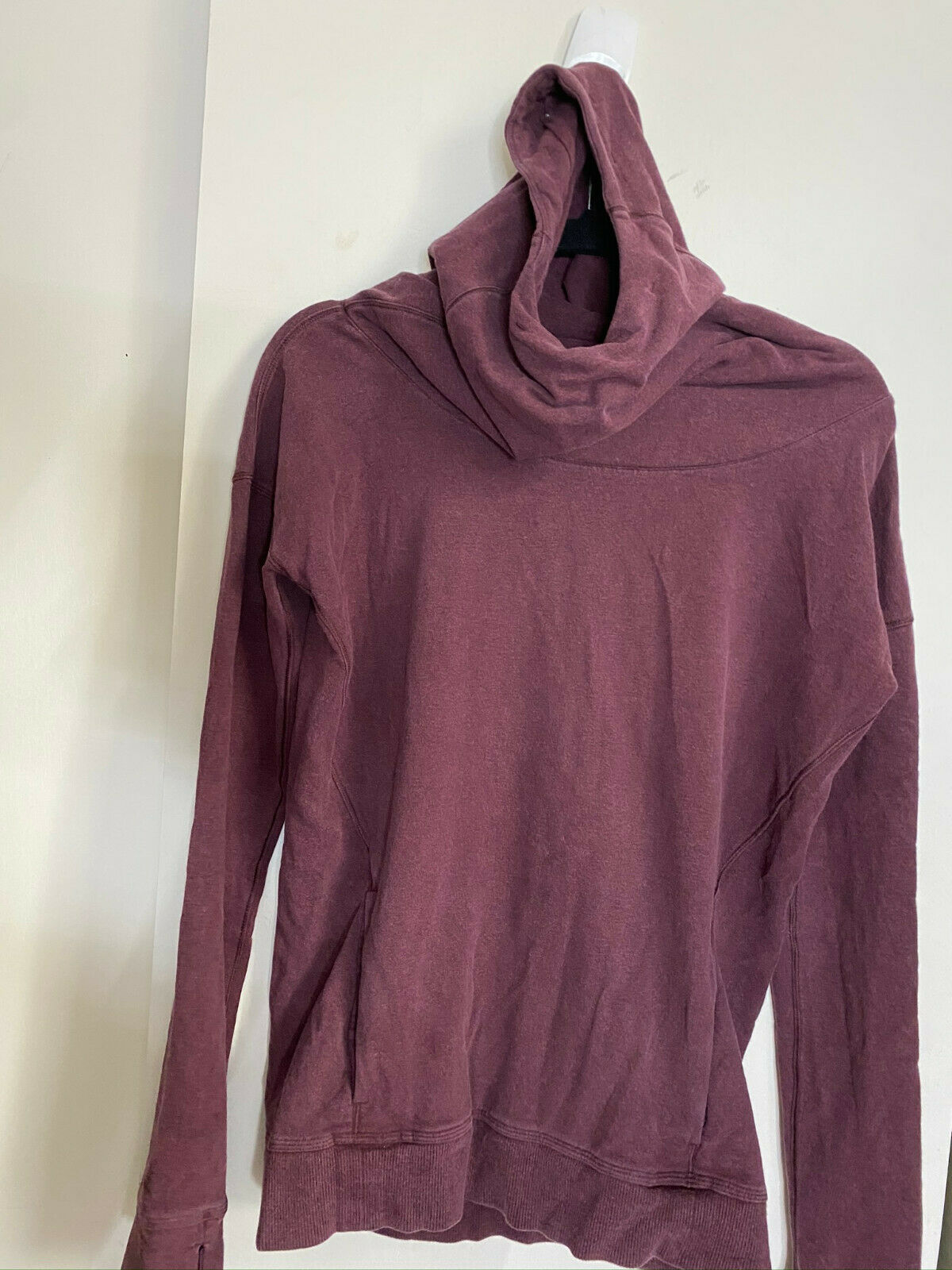 LULULEMON Womens Red Brown Long Sleeves Stylish Sweaters Size: 4