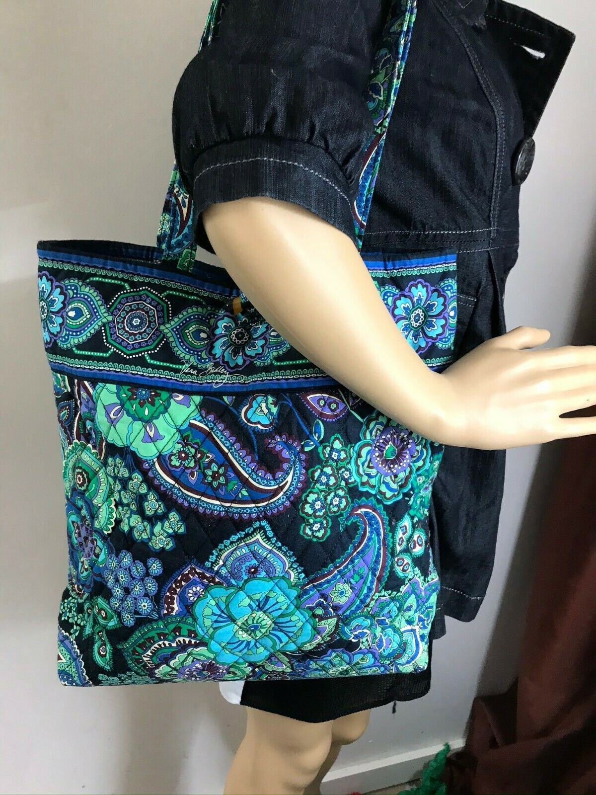 Vera Bradley Large/Medium Shoulder Bag