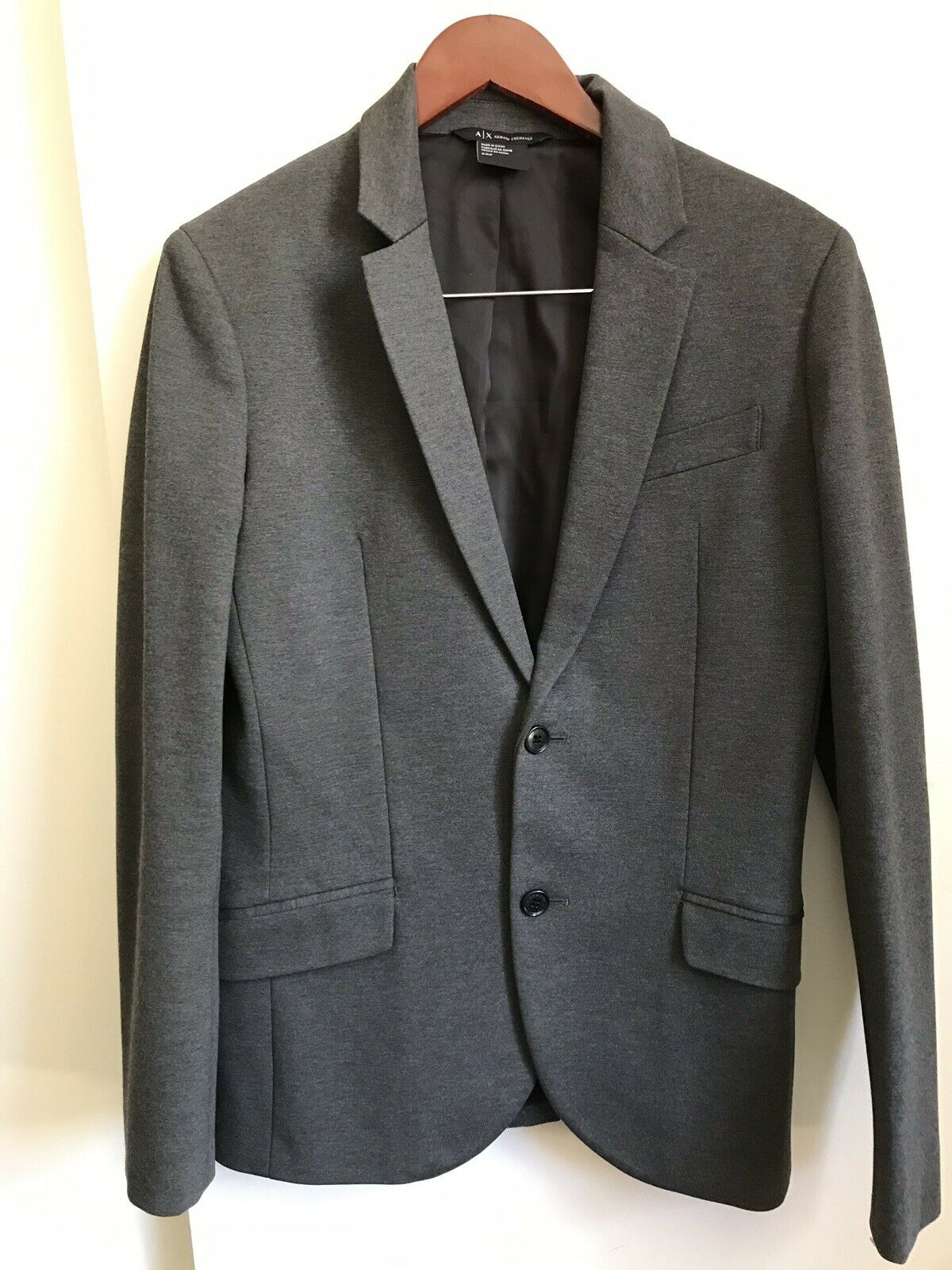 MEN'S ARMANI EXCHANGE GRAY  SPORTS JACKET SIZE SMALL GOOD USED