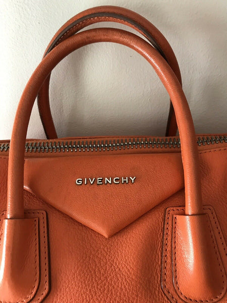 GIVENCHY Medium Antigona Orange Leather