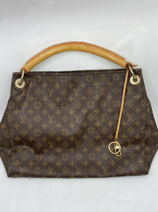 LOUIS VUITTON Artsy Monogram Bag Msrp 2,300 Very Good Condition