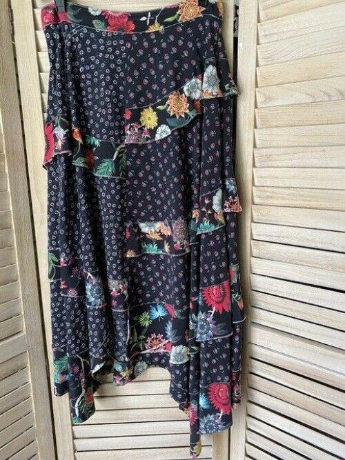 Nicole Miller black multicolor floral skirt