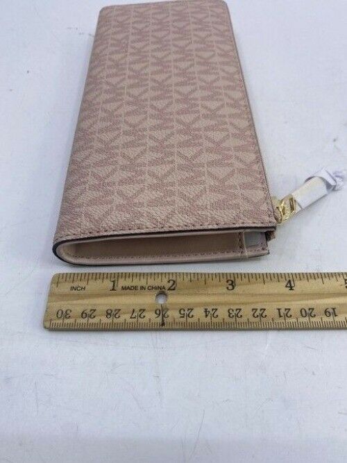 Michael Kors Pink New Jet Set Travel Large Logo Qu Solto Sig Coated Wallet