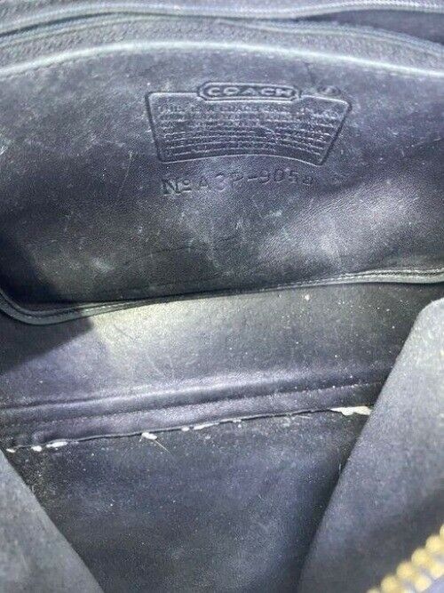 coach vintage black leather shoulder bag