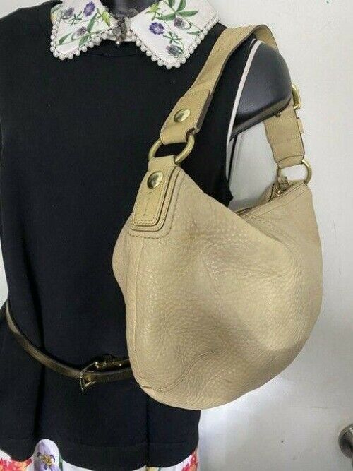 coach beige leather shoulder bag