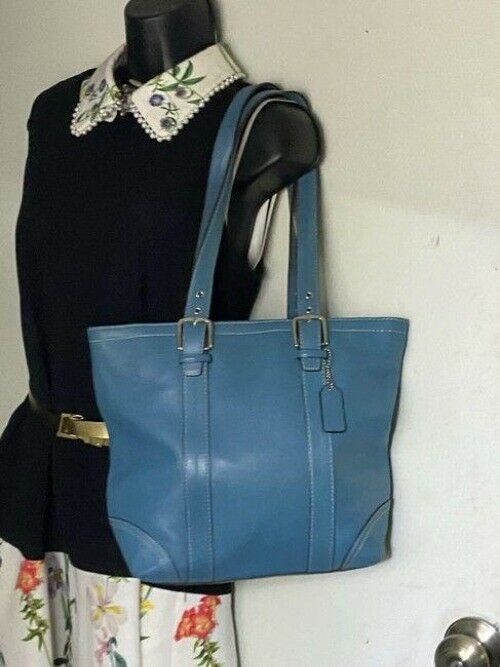 coach large blue leather shoulder bag