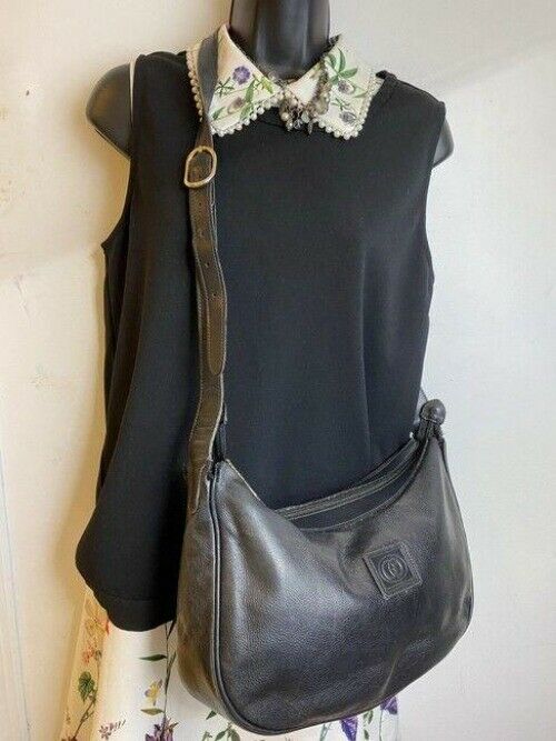 gucci vintage shoulder black leather cross body bag