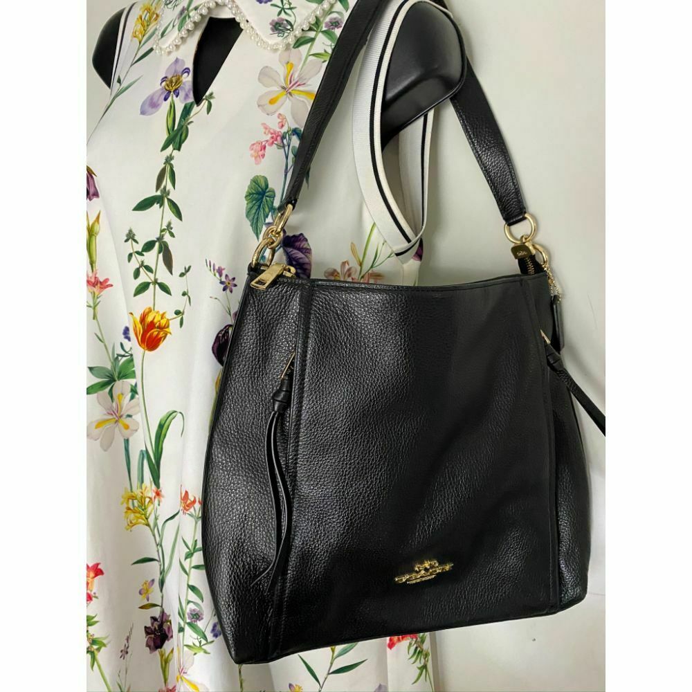 Coach Black Leather Classic Tote Bag Multiple Compartments