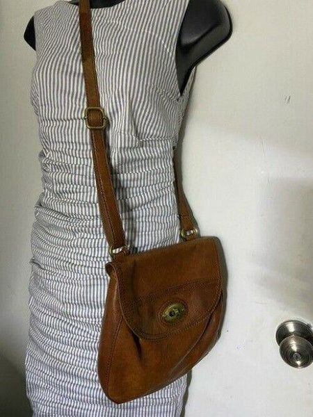 Fossil brown leather shoulder bag