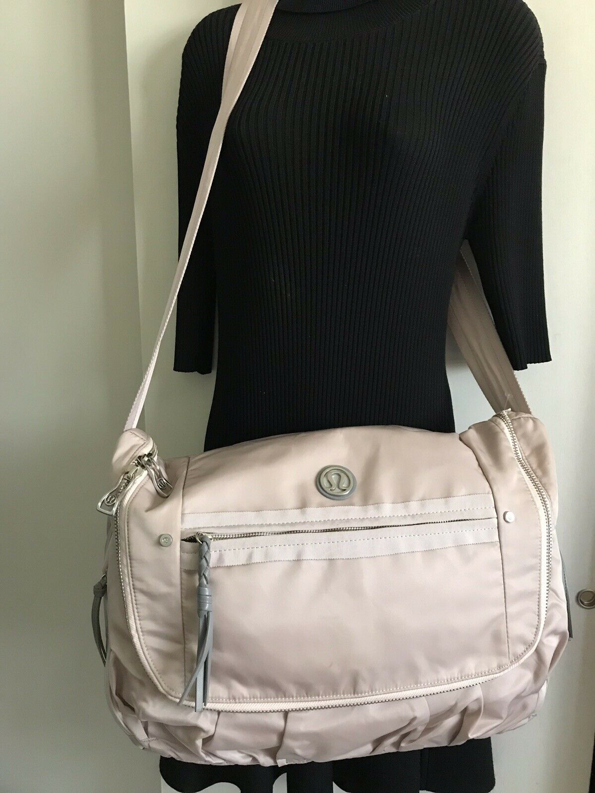 LULULEMON Pink Large Nylon Messenger Style Crossbody