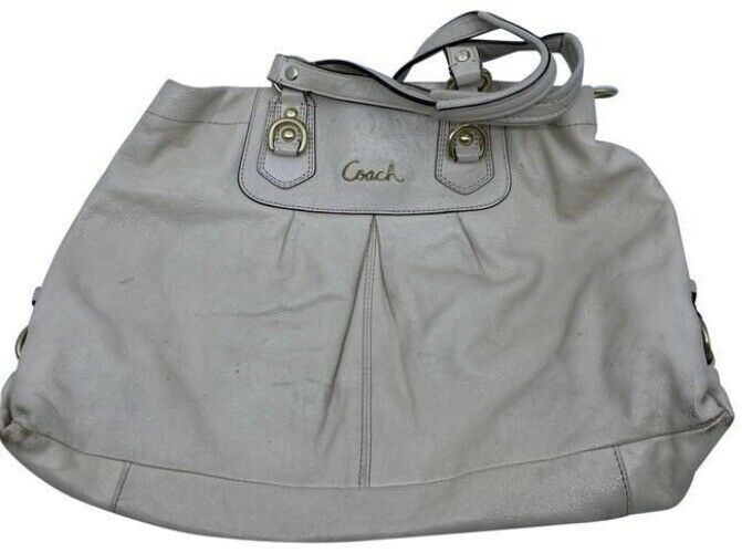 Coach Xl White Leather Shoulder Bag