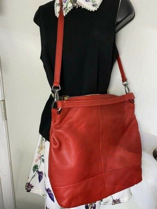 b makowsky large red leather shoulder bag