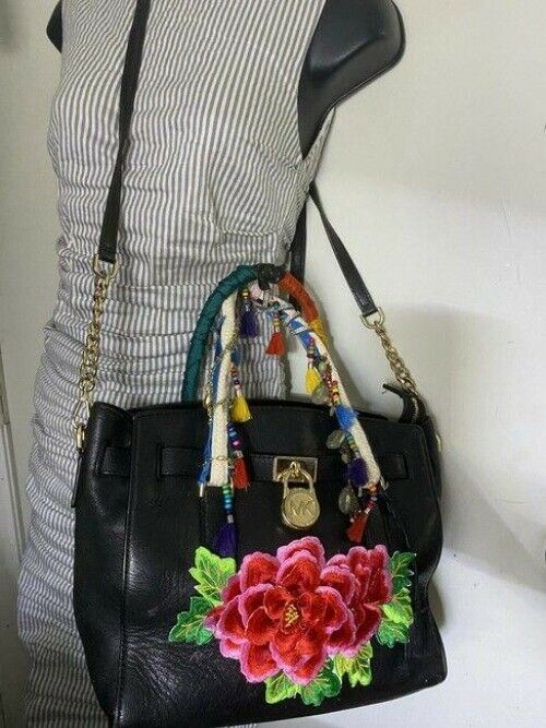 Michael Kors shoulder bag w handshoulder customized by me w applique black red g