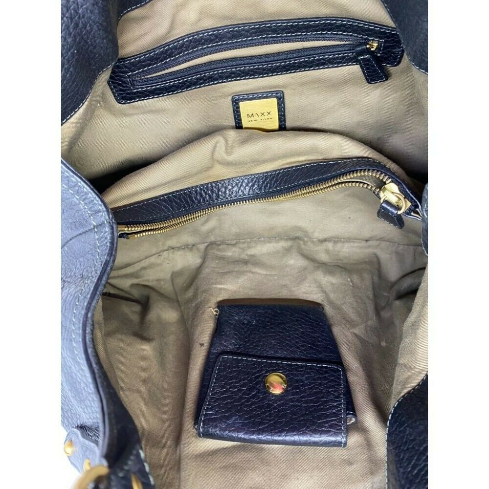 Maxx New York Black Leather Shoulder Bag